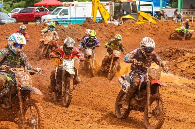 Se define el campeonato en varias categorías del Motocross del Nordeste