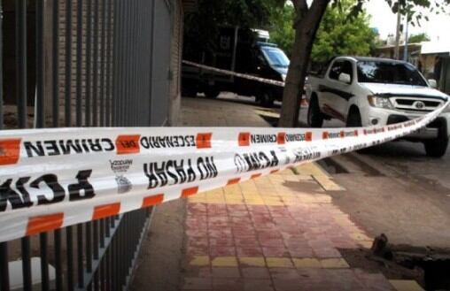 Científica trabajando en el lugar del asesinato de Toledo.