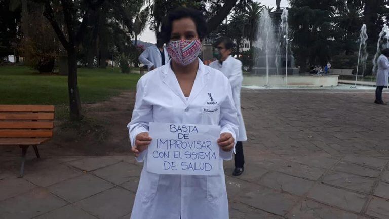 Diferentes planteos fueron visibilizados en la movilización de médicos del sábado.