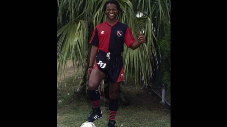 Ernest Mtawalli - Newell's