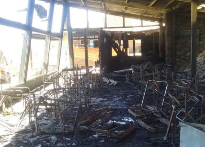 Así quedó el interior del restaurante de la empresa Argentina Rafting en Potrerillos.