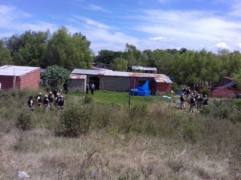 El asesinato se produjo poco después del mediodía en Alto Verde frente a varios testigos.