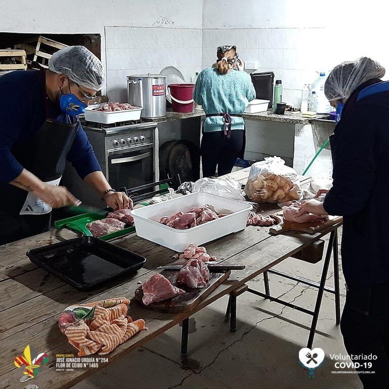 Scouts de Arroyito participan del voluntariado nacional por el Covid-19