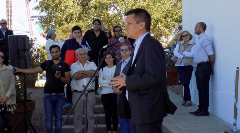 El intendente Altolaguirre, durante su discurso inaugural (Municipalidad de Santa Rosa)