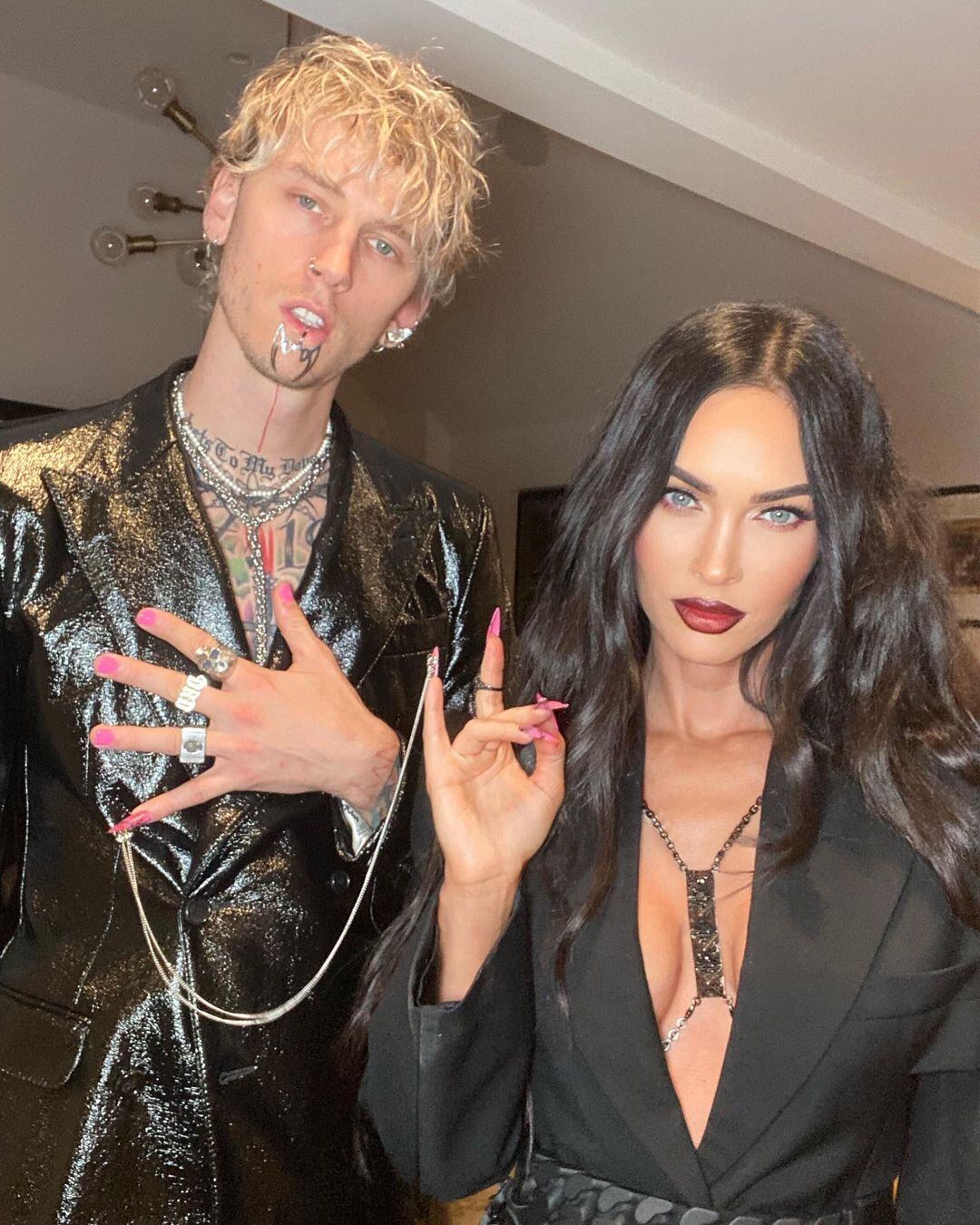 Megan Fox junto a su novio.