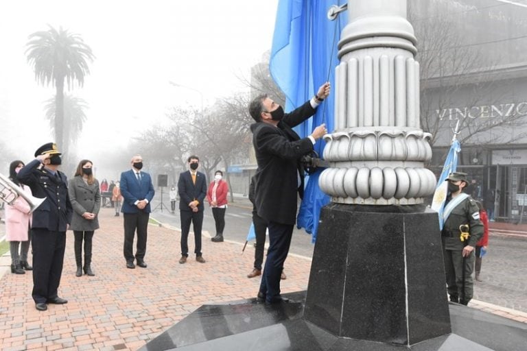 Acto por el día de la bandera en Rafaela