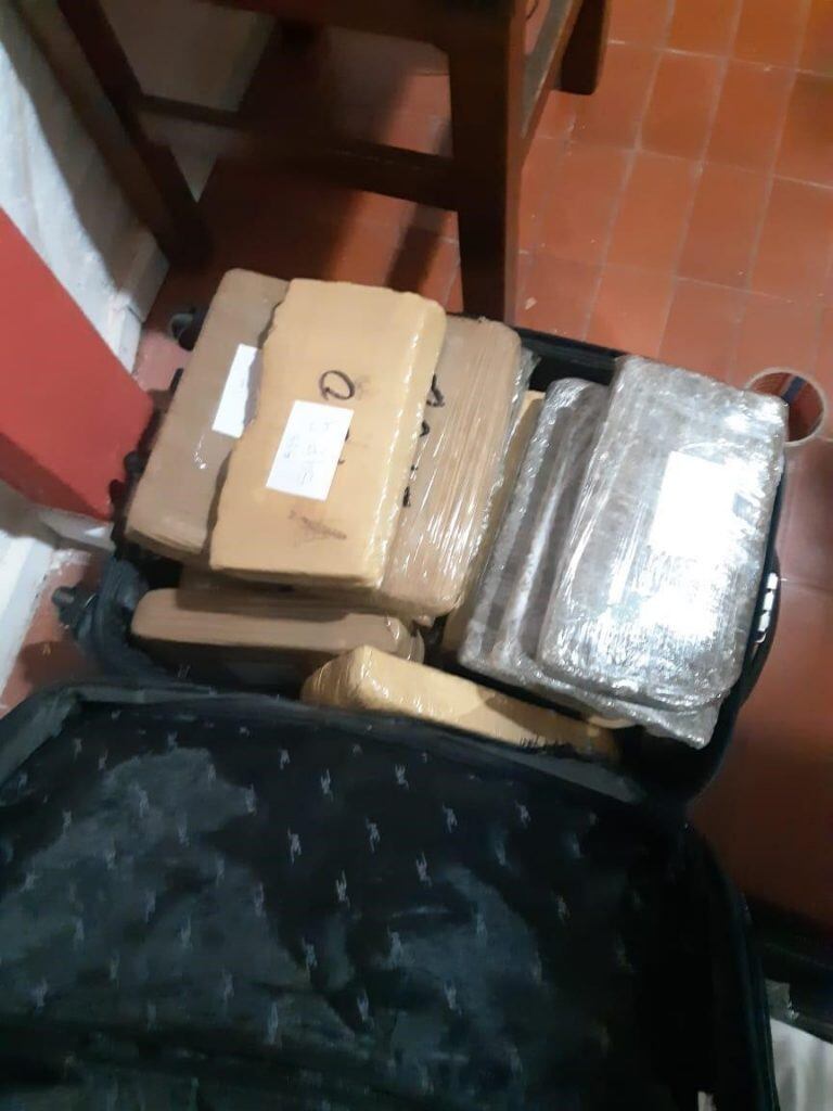 Secuestran más de 80 kilos de marihuana en Pinamar (web).