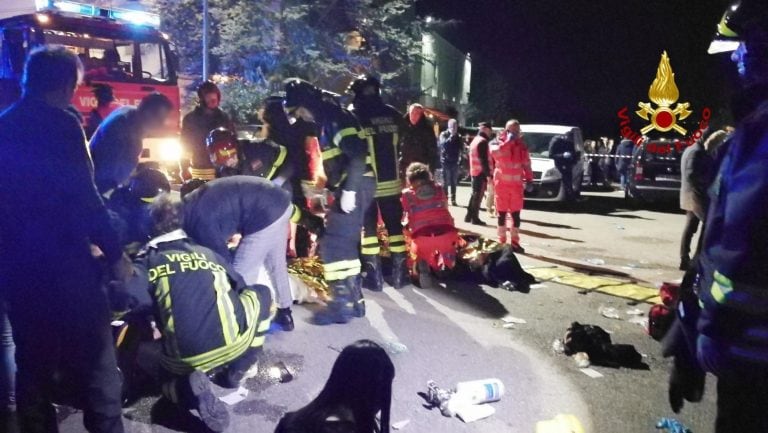 Buscan establecer los motivos de la tragedia (Foto: Departamento de Bomberos de Italia/ANSA)