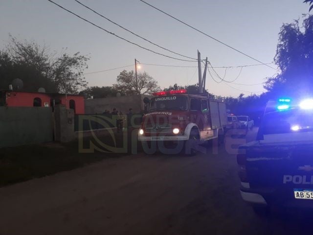 Incendio en una vivienda de Unquillo (Foto: Radio Cadena Norte)