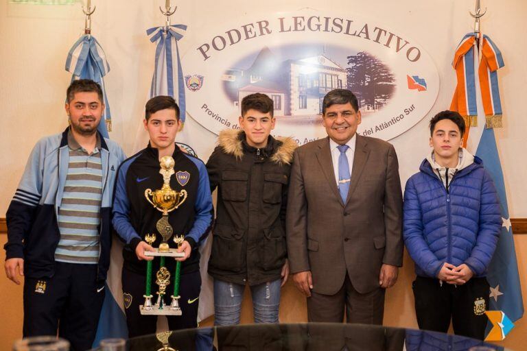 Arcando reunido por el deporte fueguino.