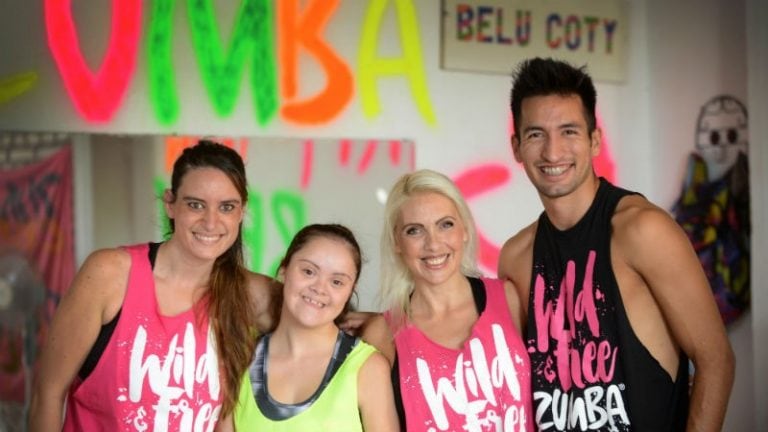 Luciana Peralta, primera instructora cordobesa con Síndrome de Down de Zumba.