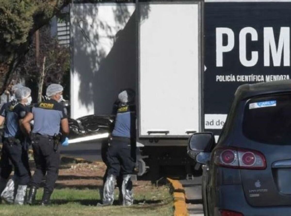 Un anciano le disparó a la esposa en la cara y después se quitó la vida
