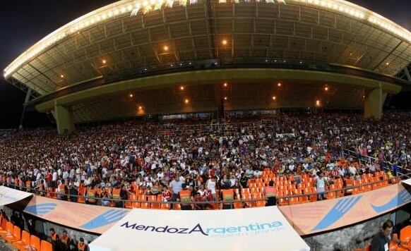 El algunos sitios piden cerca de $12.000 por una platea cubierta, para el partido entre Boca y River en Mendoza.