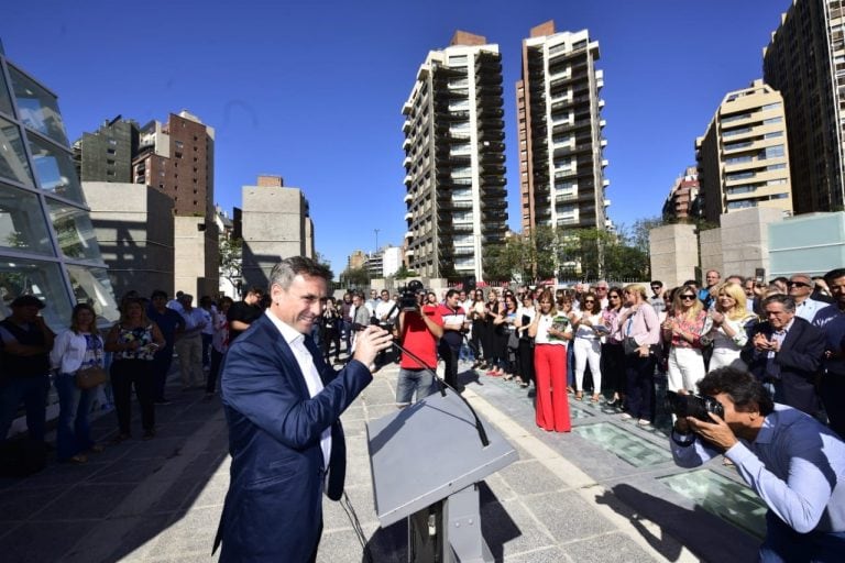 Las nuevas obras de la Plaza España quedaron habilitadas en el sector superior.