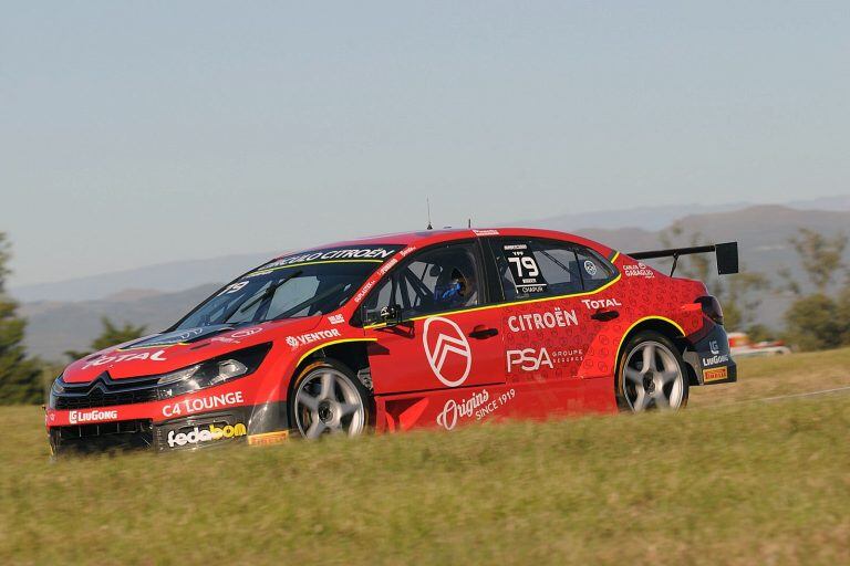 Chapur (Citroën C4 Lounge), en la primera fecha del Súper TC2000, en el Oscar Cabalén. Tanto Facu como Ciarrocchi se preparan para Roca, la segunda del año, que se corre el finde.