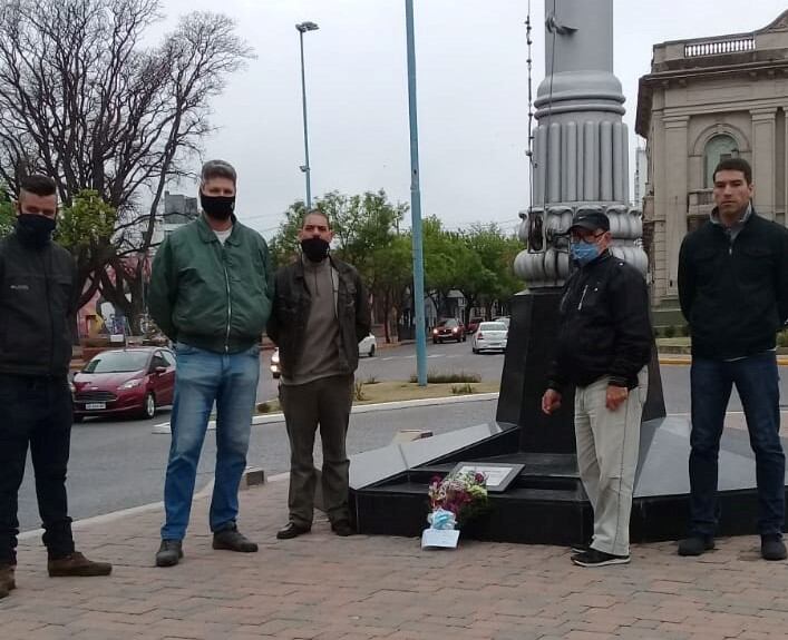 Placa en homenaje a los caídos en Formosa