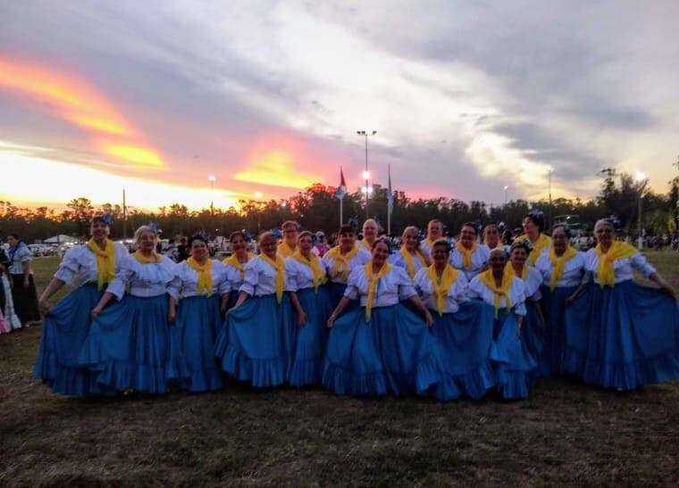 Cautivas de la Danza de Arroyito