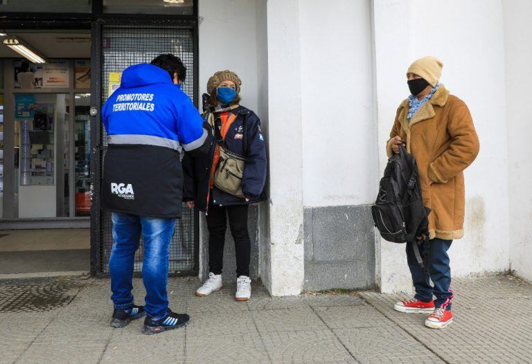 Comenzó el operativo de búsqueda de personas sintomáticas en supermercados.