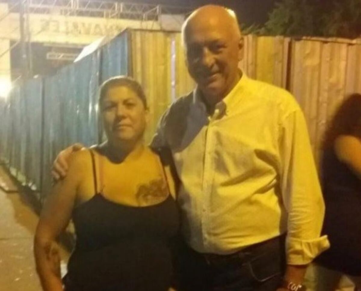 Bonfatti denuncia una campaña sucia por una foto suya junto a una integrante de Los Monos