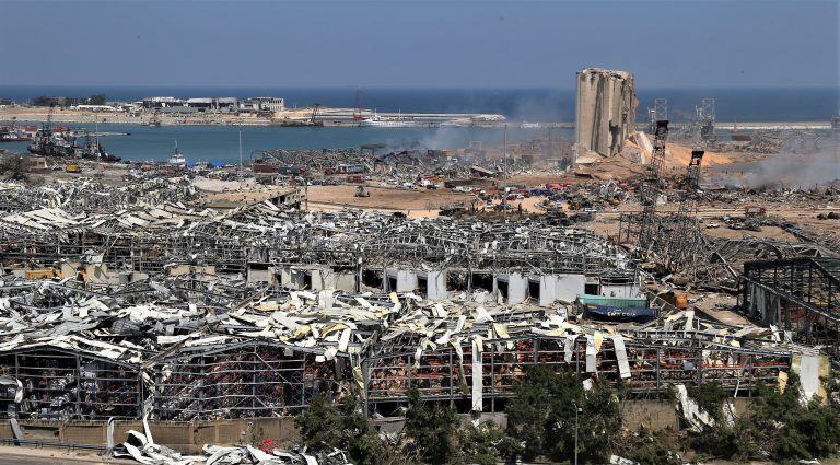 El día después de la trágica explosión en Beirut. (Foto: EFE/EPA)