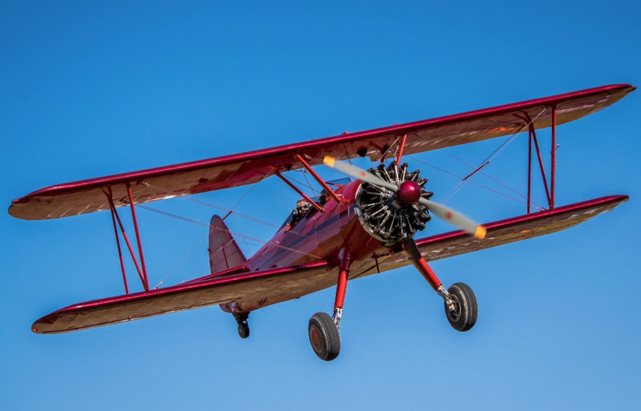 El aeroclub de Tunuyán, se congregaron miles de personas para vivir y disfrutar de los primeros aterrizajes en el Valle de Uco.