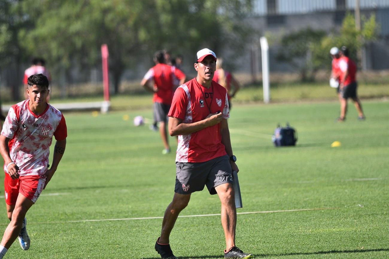 Entrenamiento de fútbol de Instituto en el predio de La Agustina. (Pedro Castillo / La Voz)