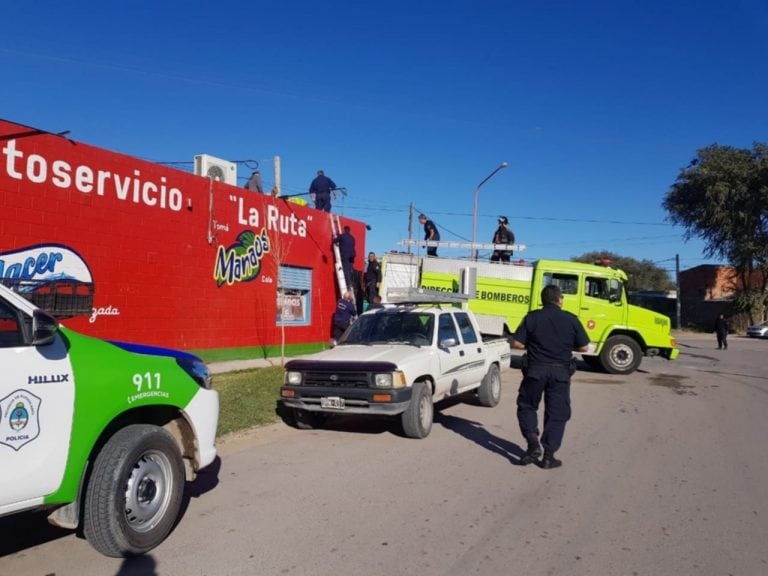 Un hombre perdió la vida tras recibir una fuerte descarga eléctrica