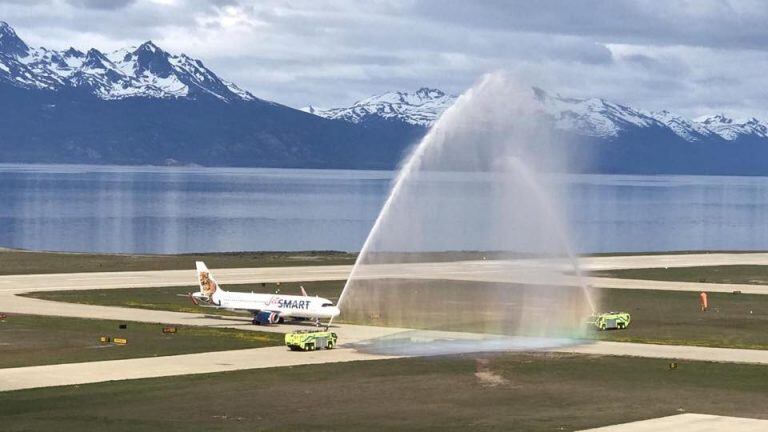 Vuelo inaugural JetSmart a Ushuaia. Fotos: Torre de Control.