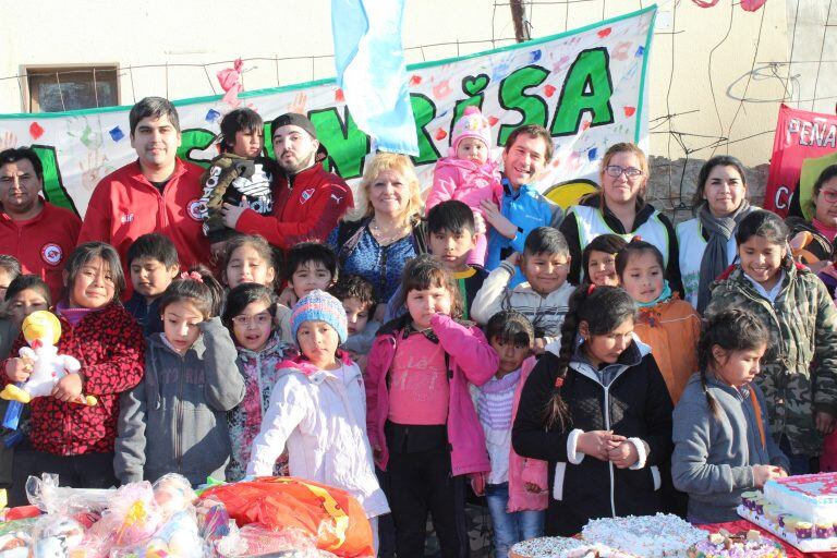 Chocolates y tortas en el festejo.