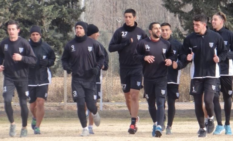 Gimnasia ya se mueve de cara al torneo de la B Nacional.