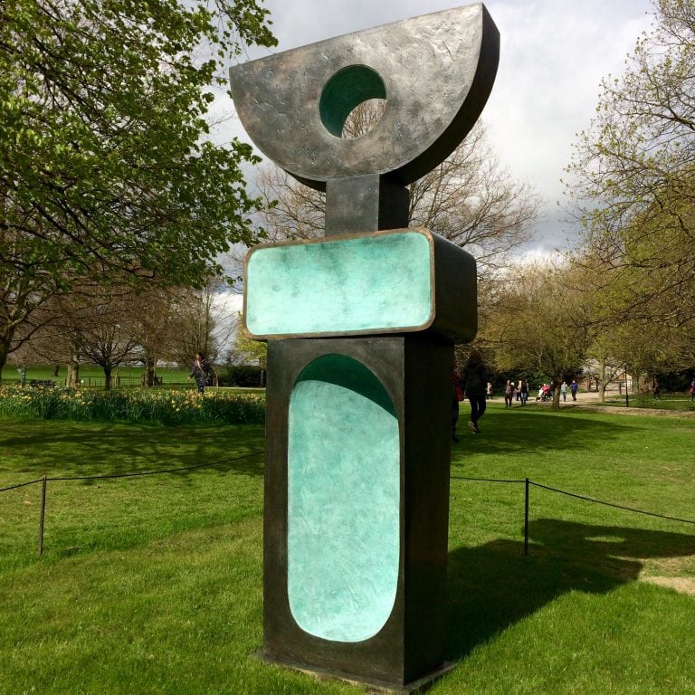 Obra de Barbara Hepworth en el Yorkshire Sculpture Park (Wikimedia Commos/Malcolmxl5)