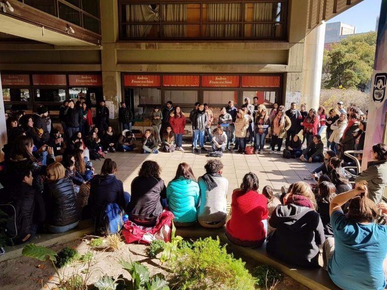 Toma en la Universidad Nacional de San Luis.