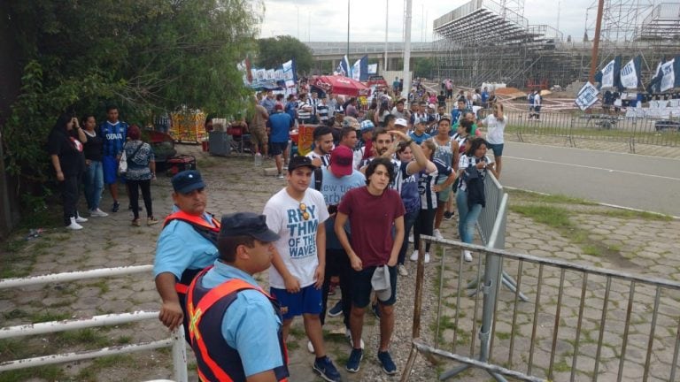 La previa del Clásico entre Belgrano y Talleres en una nueva edición que se juega en verano en el estadio Mario Kempes.