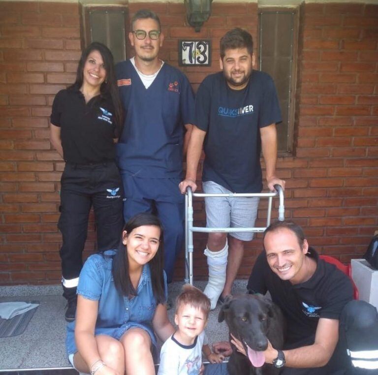 Ciro junto a su familia y a Estrella