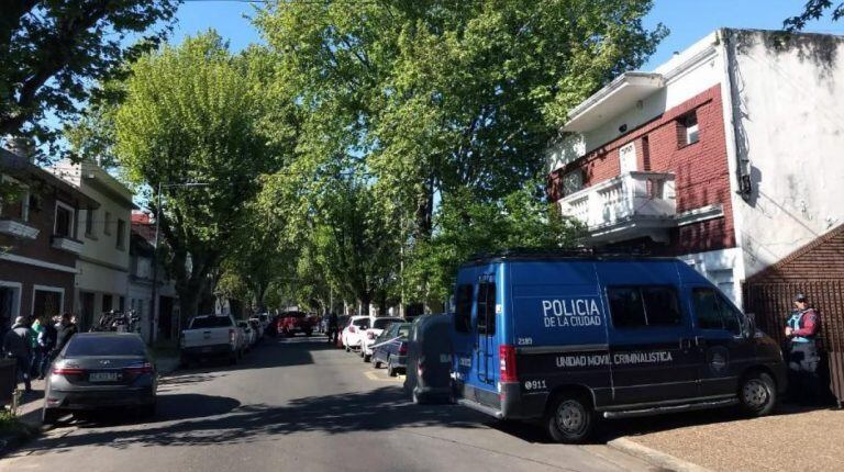 Sabrina Pereira y Mariel Rodríguez vivían en un PH ubicado en la calle Leopardi al 200 (a dos cuadras de Av. Rivadavia).