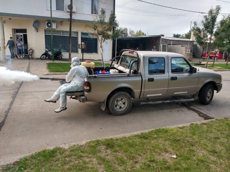 Fumigación contra el dengue