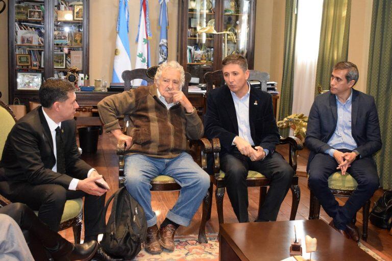 Visita de José Mujica a la UNLaR