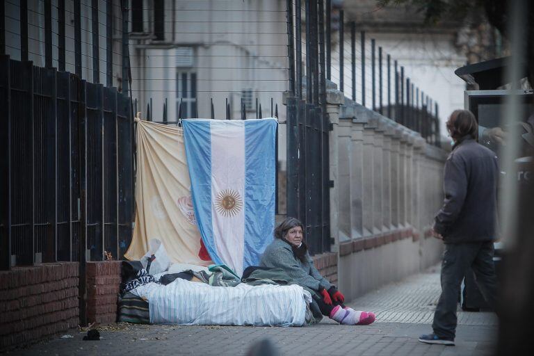 La indigencia aumentó 3,9 puntos porcentuales. (Foto: Juan Ignacio Roncoroni/EFE)