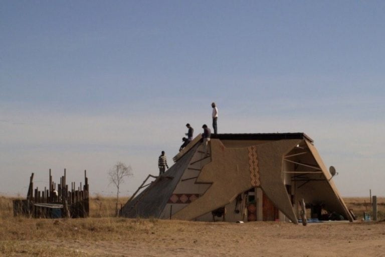 Casas como las antiguas tolderías en las que habitaban los ranqueles.