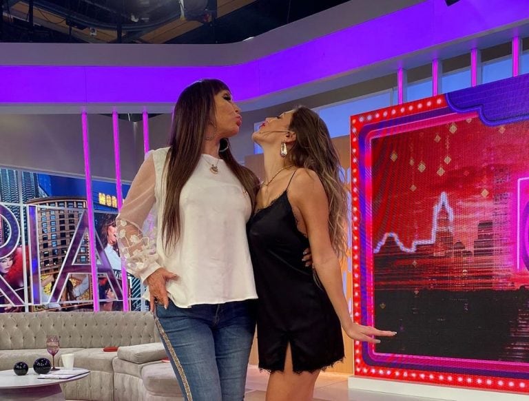 Marian Farjat casi besa en la boca a Moria Casan (Foto: Instagram/ @marianfarjat)