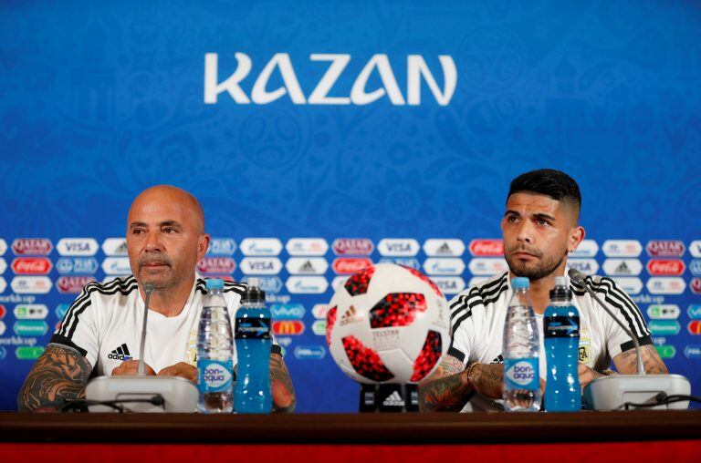 Sampaoli y Banega (Foto: John Sibley/REUTERS)