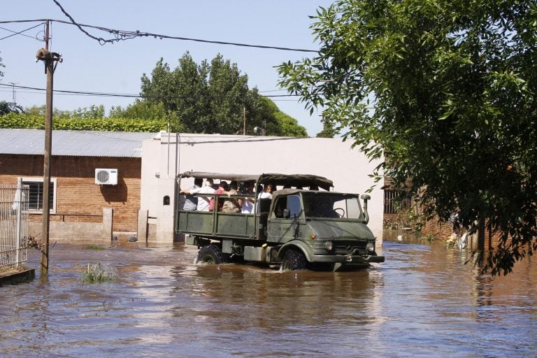 Importantes sectores del ejido urbano quedaron con hasta un metro y medio de agua. (Archivo)