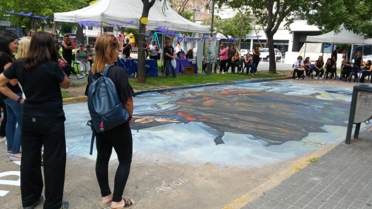 El municipio realizó una intervención urbana contra las violencias hacia las mujeres