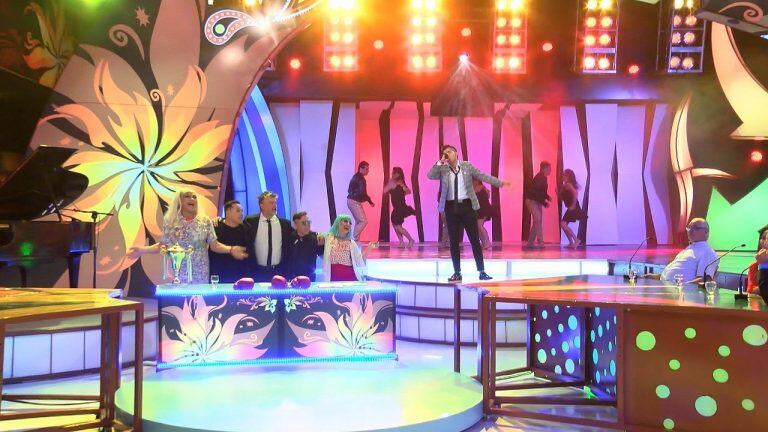 Gallos Show, la nueva apuesta de Audiovisión para los domingos por Canal 12. (Diego Cabrera)