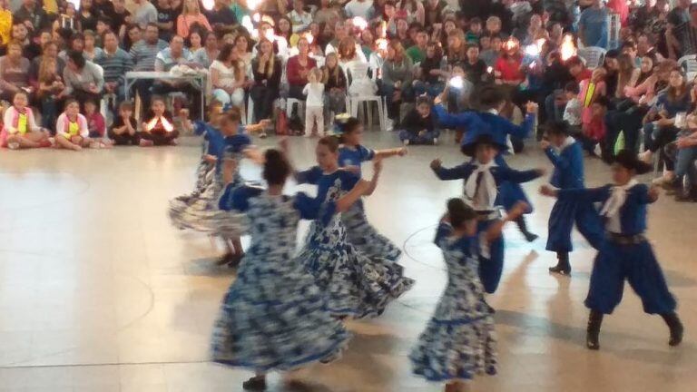 Encuentro de danzas