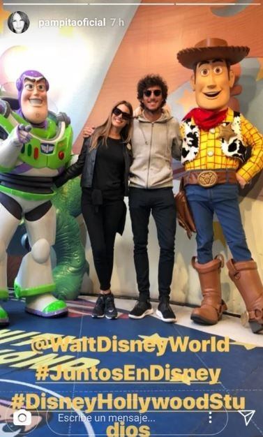 Pampita y Pico Mónaco en Disney