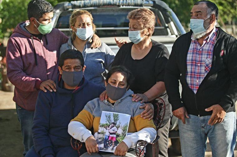 La familia continúa pidiendo justicia por Joaquín, el joven asesinado el último domingo de octubre. (Foto: Cadena 3).