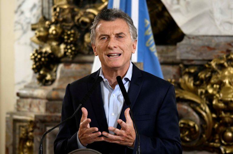 El presidente argentino, Mauricio Macri, habla en rueda de prensa el 29/01/2018 en Buenos Aires, Argentina. El mandatario anunció una reducción de mil cargos políticos, el 25 por ciento de la planta total de su Gobierno, como parte de un ajuste que decidió aplicar en la estructura del Poder Ejecutivo.
(Vinculado al texto de dpa "Macri elimina uno de cada cuatro cargos políticos en su Gobierno" del 29/01/2018) Foto: Garelli Analía/telam/dpa +++ dpa-fotografia +++ buenos aires mauricio macri anuncio nuevas medidas del gobierno recorte ajuste en el estado y en los cargos politicos conferencia de prensa