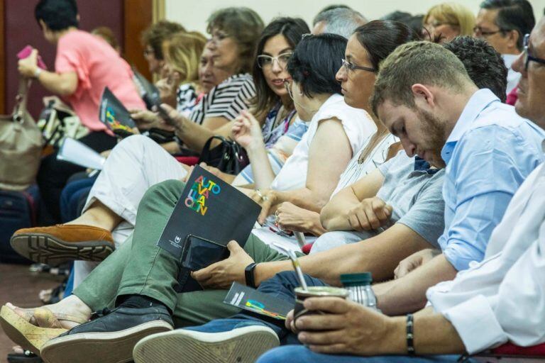 Este análisis de situación se realiza cada seis años y lo supervisa la Comisión Nacional de Acreditación Universitaria.