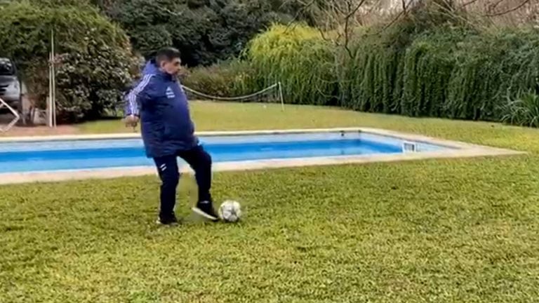 Maradonna se muda a Campos de Roca II